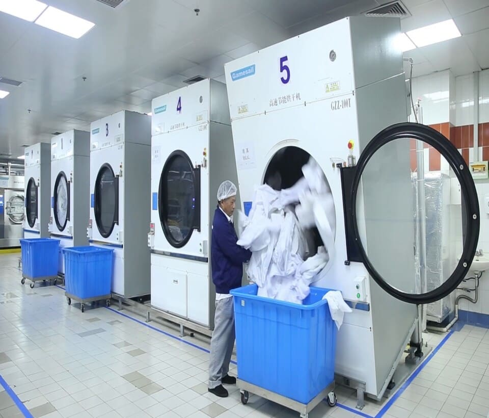 Đội ngũ giặt là chuyên nghiệp Giặt Là Kiên Thúy Hoàn Kiếm